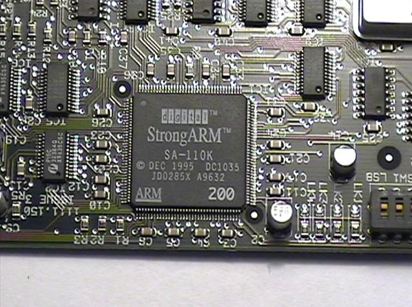 strongarm200_closeup.jpg - 20Kb