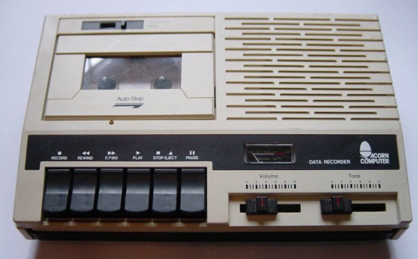 Acorn_Cassette_Recorder2.jpg - 34Kb